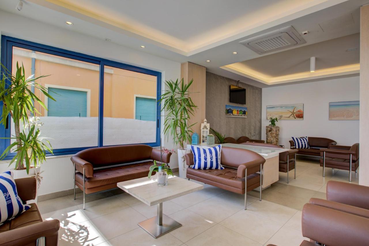 Hotel Alexandra - Beach Front - Healthy Xxl Breakfast & Brunch Until 12 30 - Parking Included Misano Adriatico Exteriér fotografie