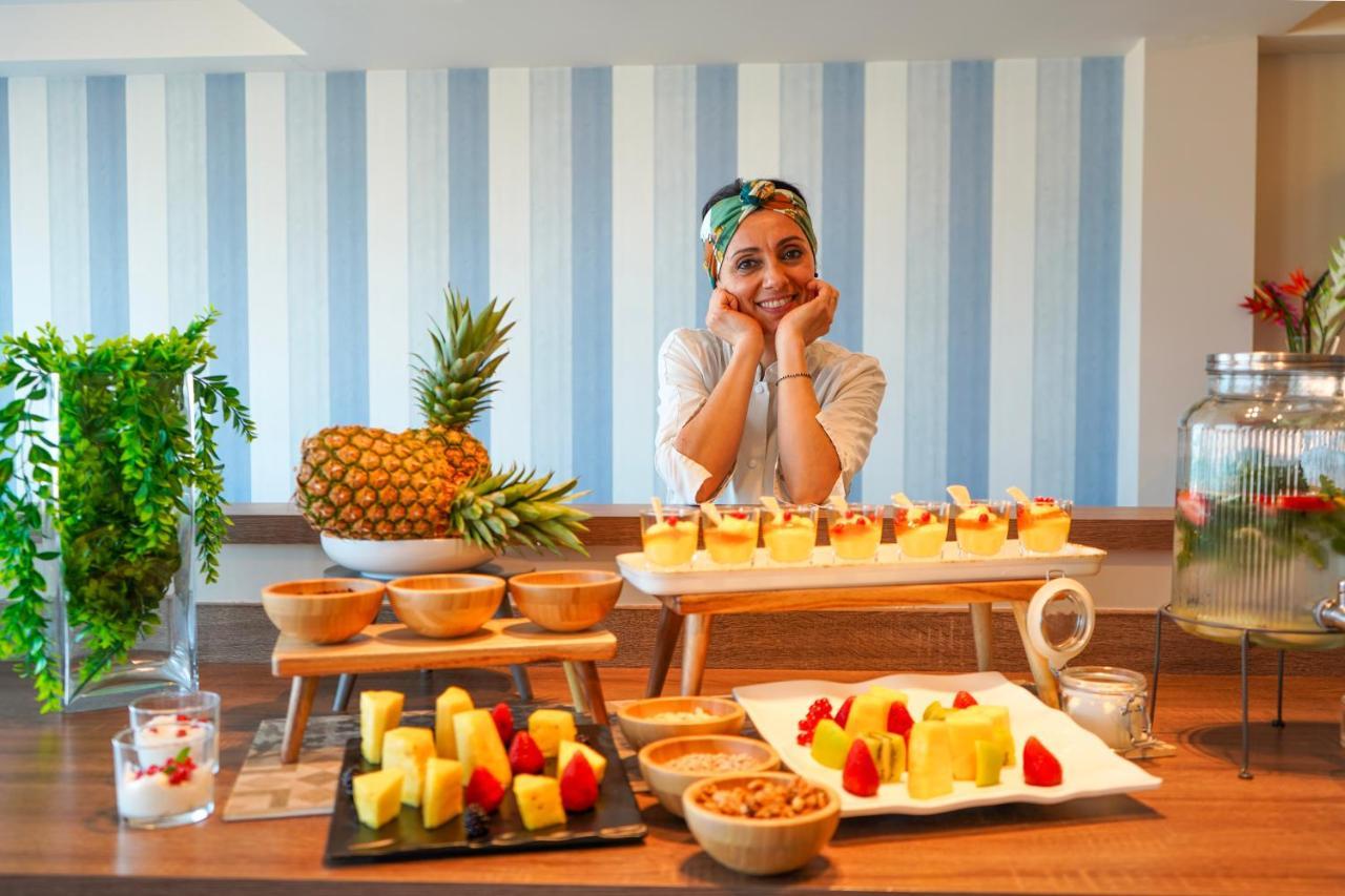 Hotel Alexandra - Beach Front - Healthy Xxl Breakfast & Brunch Until 12 30 - Parking Included Misano Adriatico Exteriér fotografie
