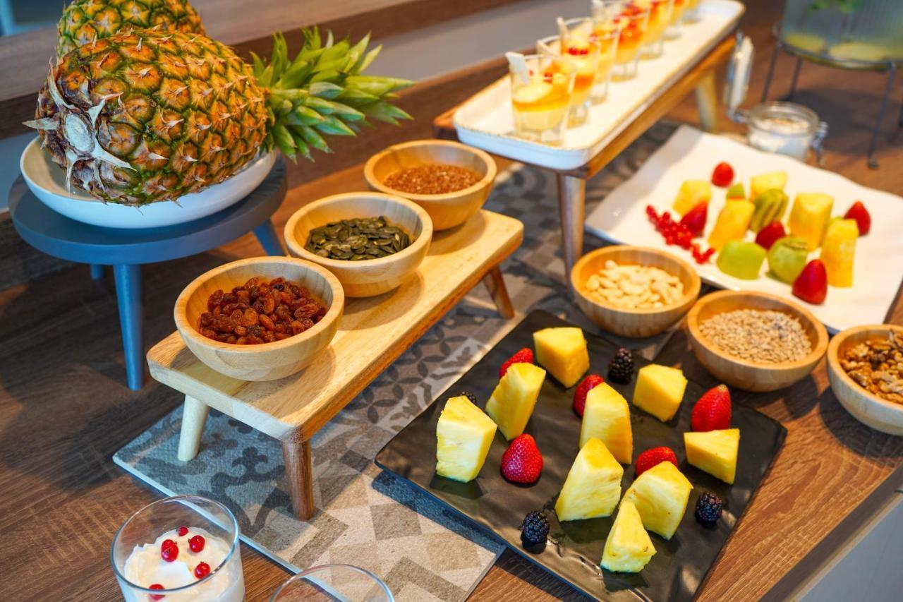 Hotel Alexandra - Beach Front - Healthy Xxl Breakfast & Brunch Until 12 30 - Parking Included Misano Adriatico Exteriér fotografie